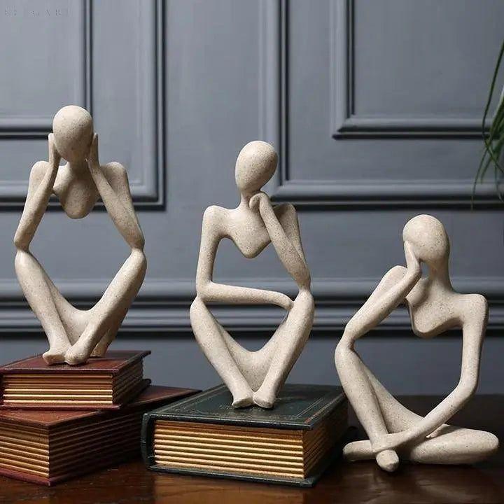 Abstract Beeldhouwwerk Van Een Denkende Figuur