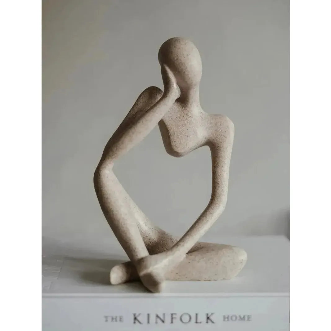 Abstract Beeldhouwwerk Van Een Denkende Figuur