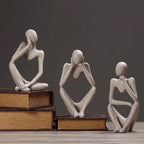 Abstract Beeldhouwwerk Van Een Denkende Figuur