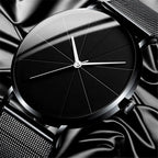 Herenhorloge Met Metalen Behuizing En Krachtige Tijdloze Uitstraling
