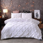 Luxe Beddengoedset Met Geplooid Design En Kussenslopen