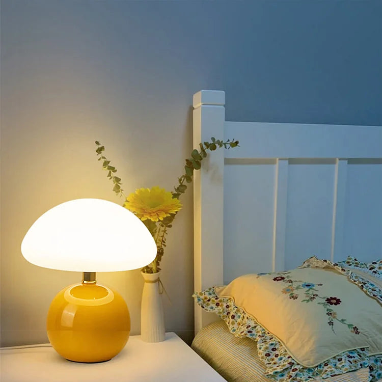 Tafellamp met Zachte Paddenstoelvorm en Instelbare LED‑Kleuren voor Warme Sfeer