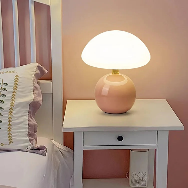 Tafellamp met Zachte Paddenstoelvorm en Instelbare LED‑Kleuren voor Warme Sfeer