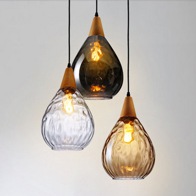 Hanglamp met Elegante Druppelvorm en Glas‑Hout Combinatie voor Tijdloze Sfeer