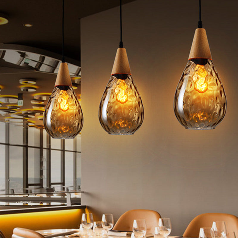 Hanglamp met Elegante Druppelvorm en Glas‑Hout Combinatie voor Tijdloze Sfeer