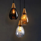 Hanglamp met Elegante Druppelvorm en Glas‑Hout Combinatie voor Tijdloze Sfeer