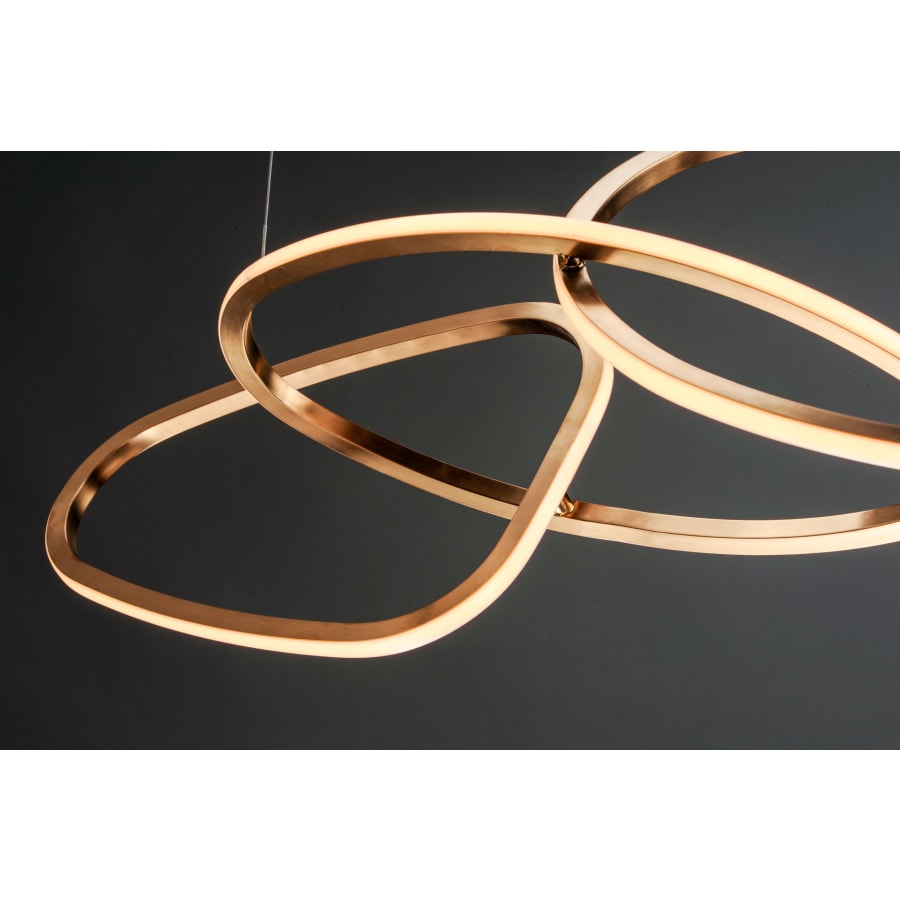 Dimbare LED-kroonluchter met organische ringen