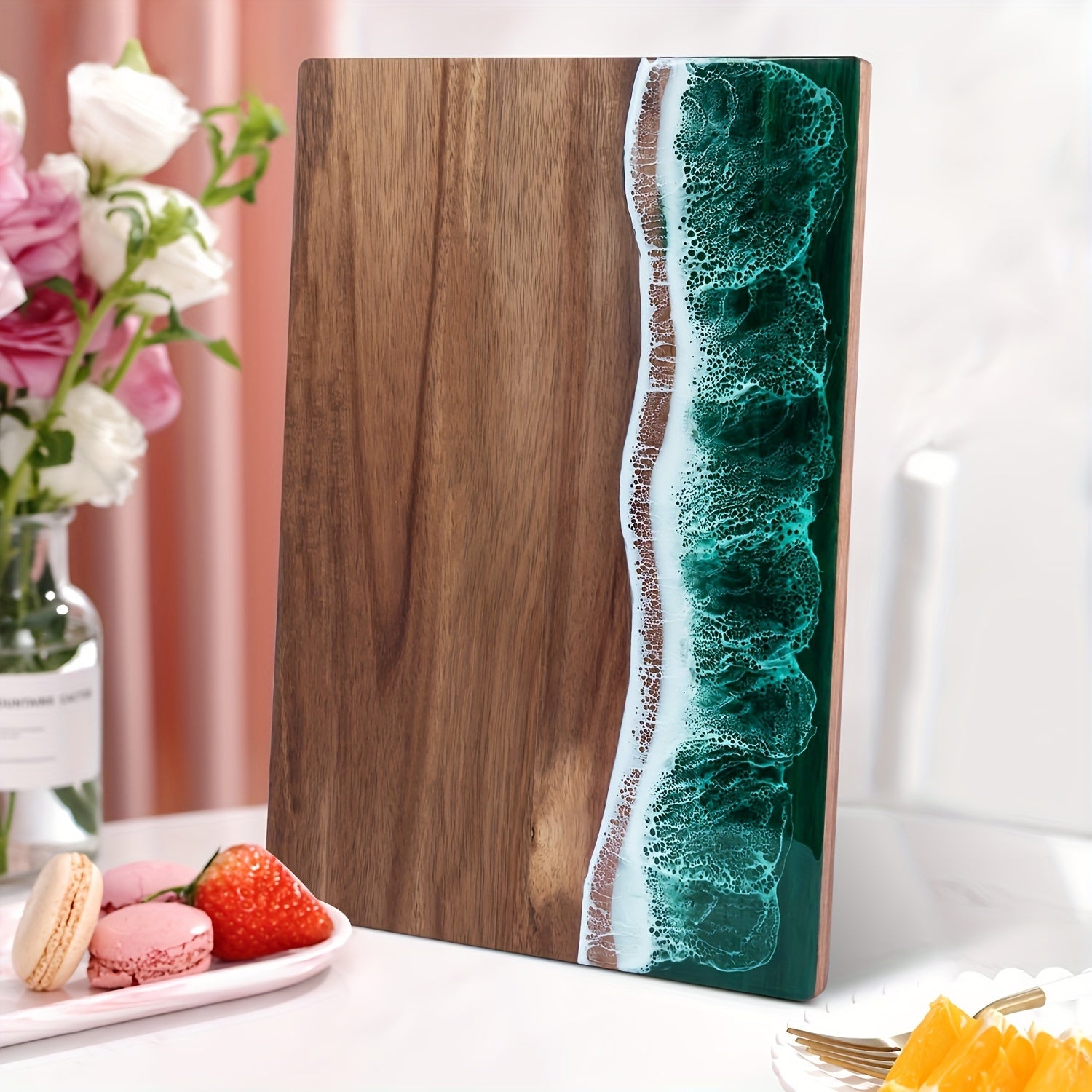 Houten Snij‑ en Serveerplank met Resinaccent