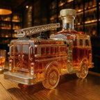 Voertuigvormige Whiskykaraf met Massieve Glazen Constructie voor Karaktervolle Presentatie