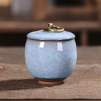 Keramische Urn Met Handgemaakte Afwerking En Duurzame Waterdichte Constructie