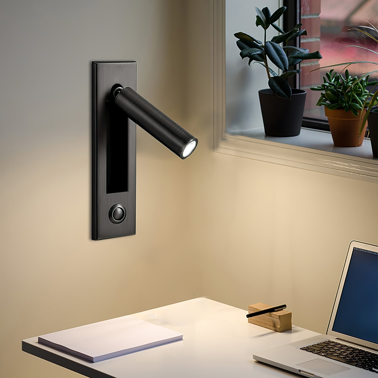Wandlamp Met Verstelbare Kop En Ruimtebesparend Ontwerp