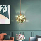 Bloemvormige Glazen Hanglamp Met Elegante En Sfeervolle Uitstraling