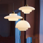 Hanglamp Art Deco met Gelaagde Glazen Kap en Messing Fitting