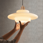 Hanglamp Art Deco met Gelaagde Glazen Kap en Messing Fitting