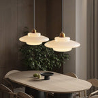 Hanglamp Art Deco met Gelaagde Glazen Kap en Messing Fitting