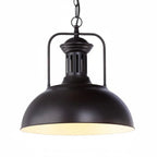 Industriële Hanglamp Met Brede Koepelkap En Landelijke Uitstraling
