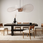 Minimalistische Hanglamp Met Open Draadframe En Hoedvormig Design