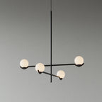 Moderne Hanglamp Met Glazen Bollen En Asymmetrisch Frame Voor Sfeervolle Verlichting