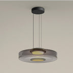 Moderne Hanglamp Met Gelaagde Glazen Kap Voor Warme Sfeerverlichting