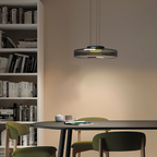 Moderne Hanglamp Met Gelaagde Glazen Kap Voor Warme Sfeerverlichting