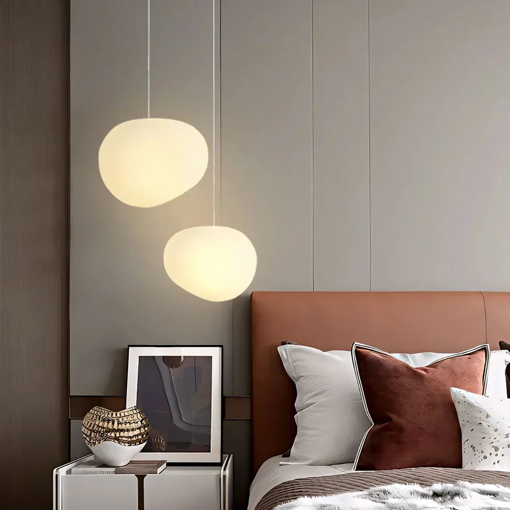Scandinavische Hanglamp Met Organische Vorm En Melkglas Kap