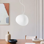 Scandinavische Hanglamp Met Organische Vorm En Melkglas Kap