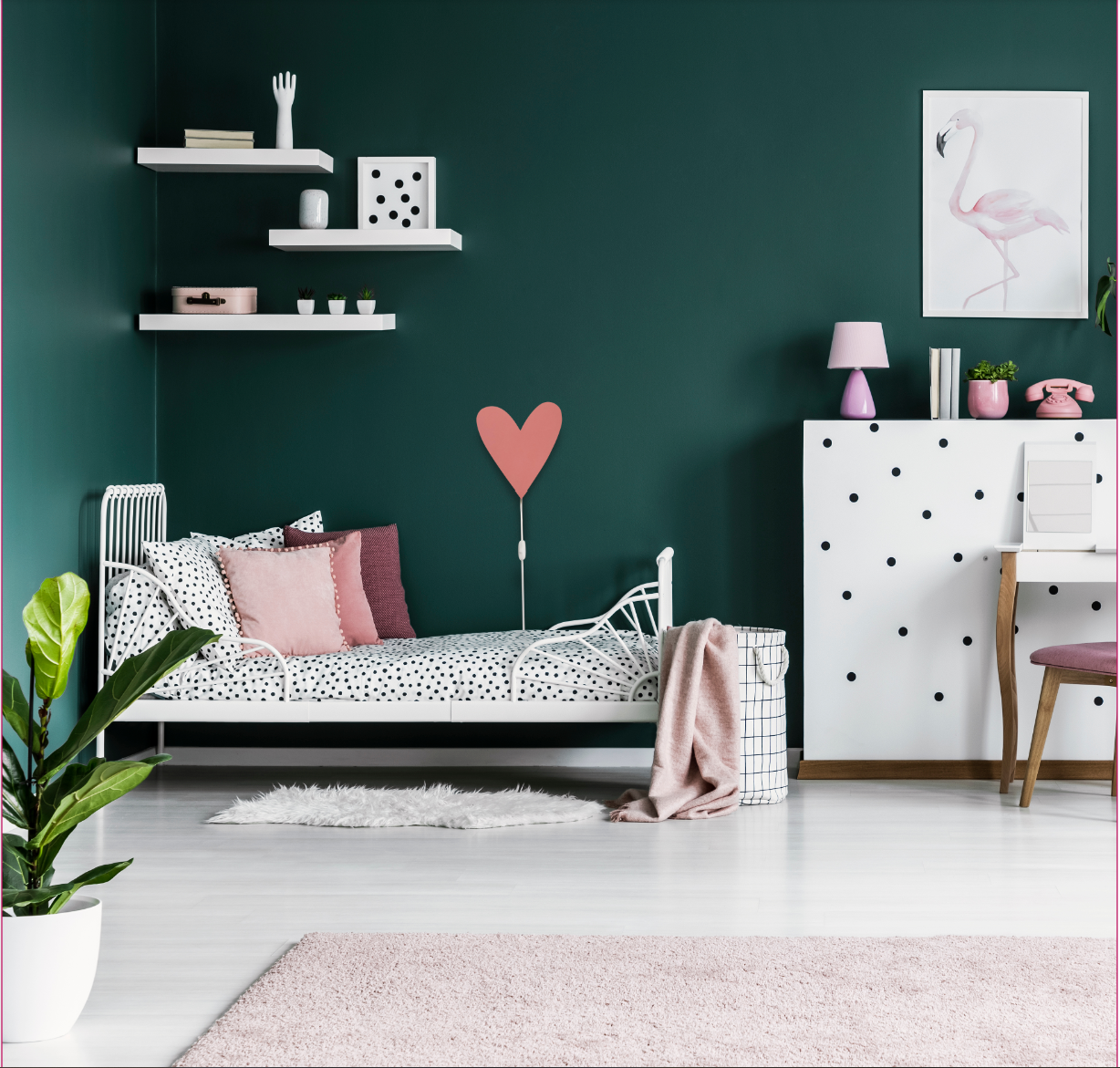 Hartvormige Houten Wandlamp voor Zachte Verlichting in Kinderkamers