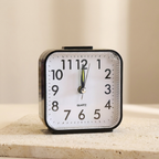 Wekker met Analoge Wijzerplaat en Nachtlicht voor Bureau en Slaapkamer