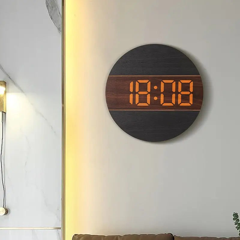 Wandklok met LED‑Display en Houten Ontwerp