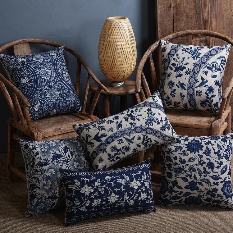 Decoratieve Kussenhoes Met Zachte Woven Structuur En Dagelijkse Porseleinprint Inspiratie