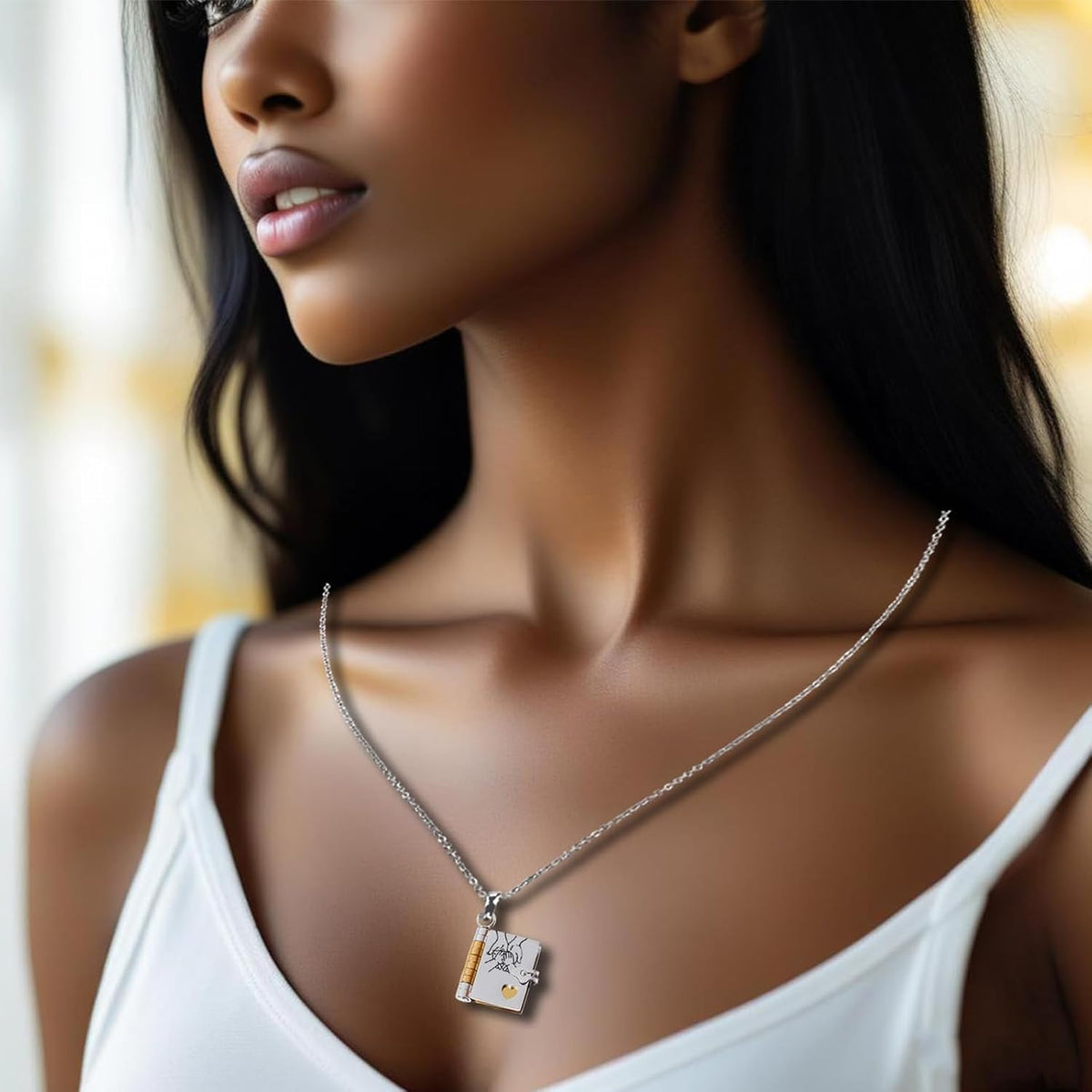 Boekvormige Ketting met Tijdloze Herinnering