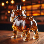 Dier‑Vormige Whiskykaraf met Massieve Glazen Constructie voor Karaktervolle Presentatie