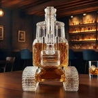 Voertuigvormige Whiskykaraf met Massieve Glazen Constructie voor Karaktervolle Presentatie