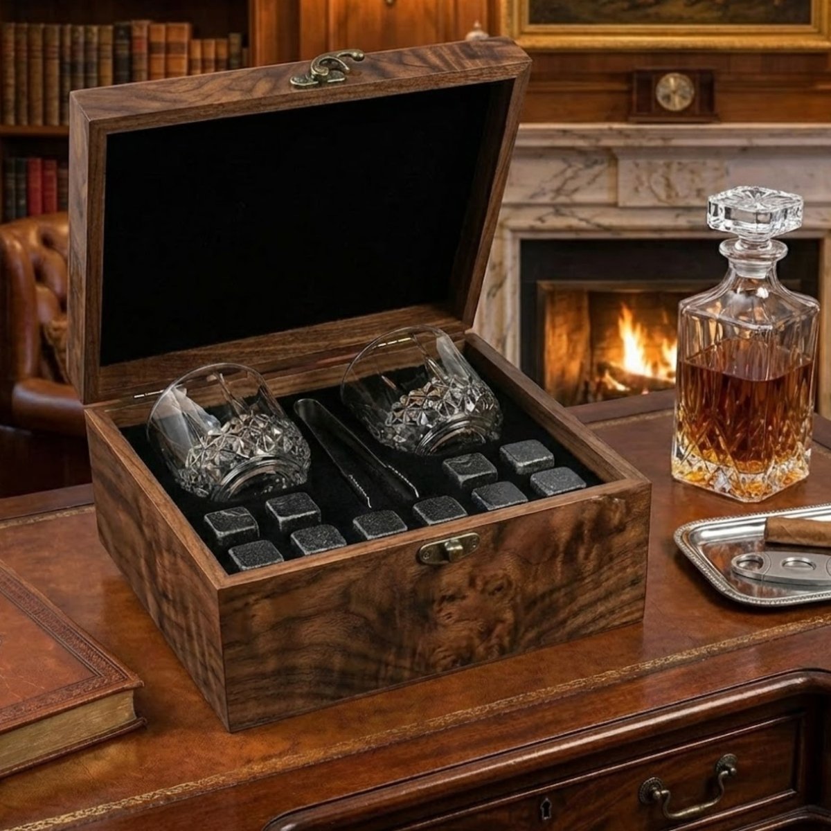 Whiskeyset met Kristallen Glazen en Granieten Koelstenen in Houten Geschenkdoos