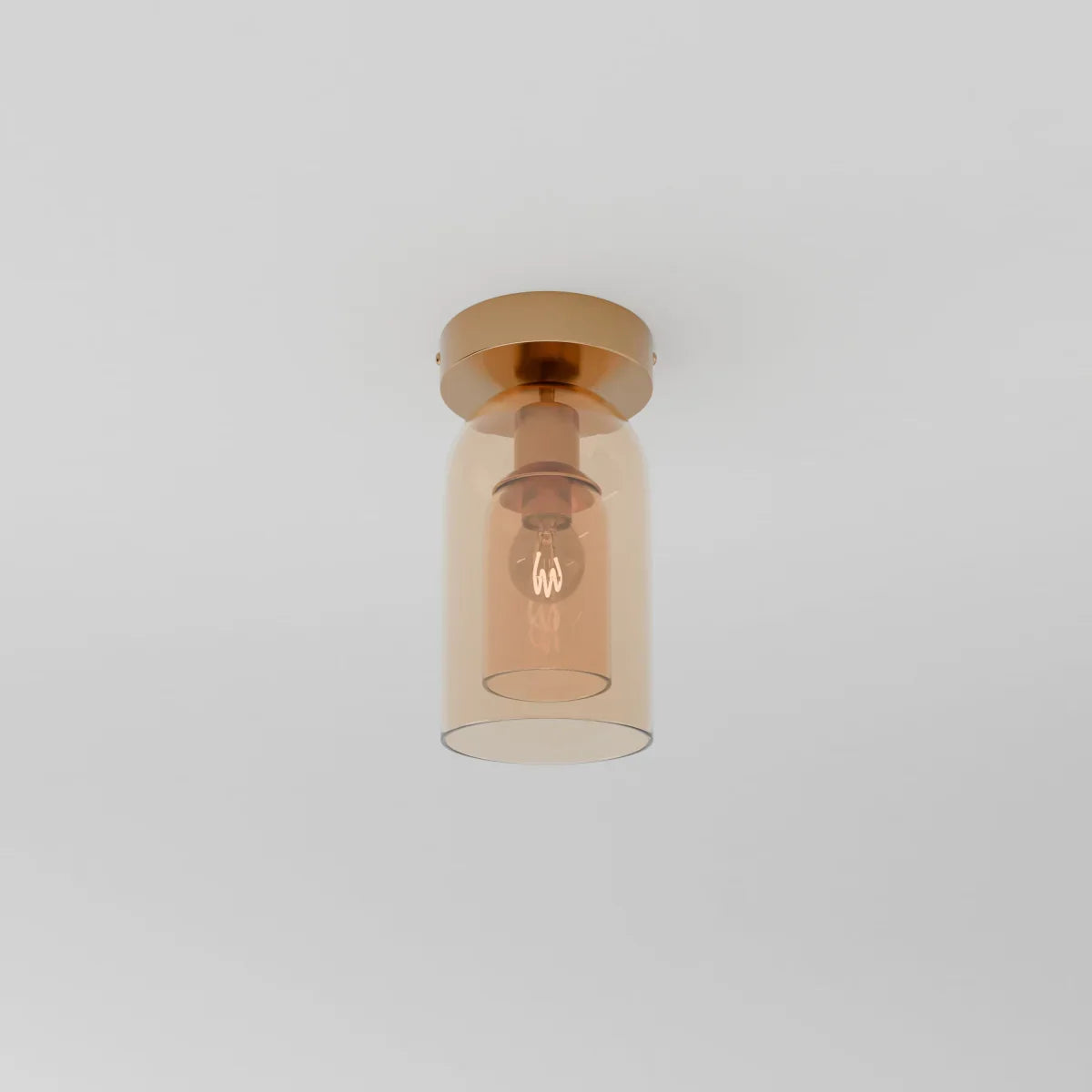 Plafondlamp Met Glazen Kap En Strakke Montage Voor Moderne Ruimtes
