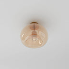 Plafondlamp Met Glazen Kap En Strakke Montage Voor Moderne Ruimtes