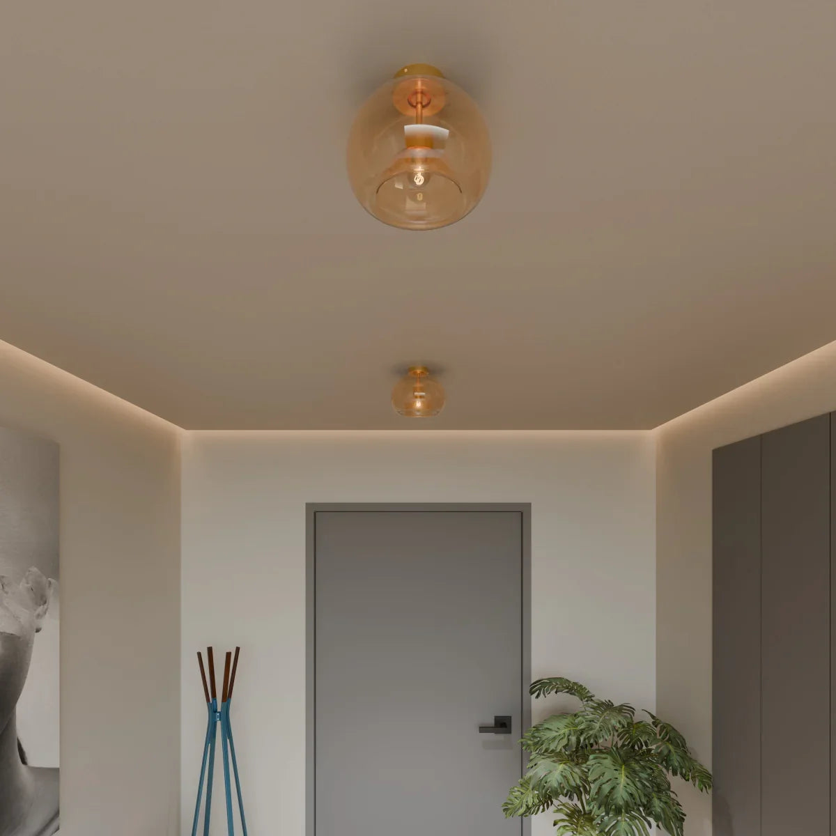 Plafondlamp Met Glazen Kap En Strakke Montage Voor Moderne Ruimtes