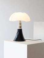 Tafellamp Met Bloemdesign En Warm LED Lichtbron