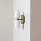 Wandlamp Met Dubbele Lichtbundel En Crème Kappen
