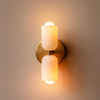 Wandlamp Met Dubbele Lichtbundel En Crème Kappen