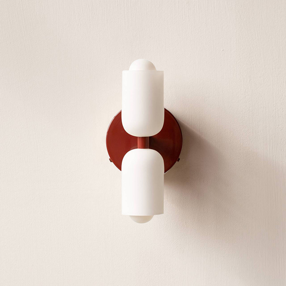 Wandlamp Met Dubbele Lichtbundel En Crème Kappen