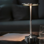 Draadloze Tafellamp Met Oplaadbaar Ontwerp En Dimbaar Licht
