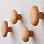 Houten Wandhaken Met Organische Vormgeving