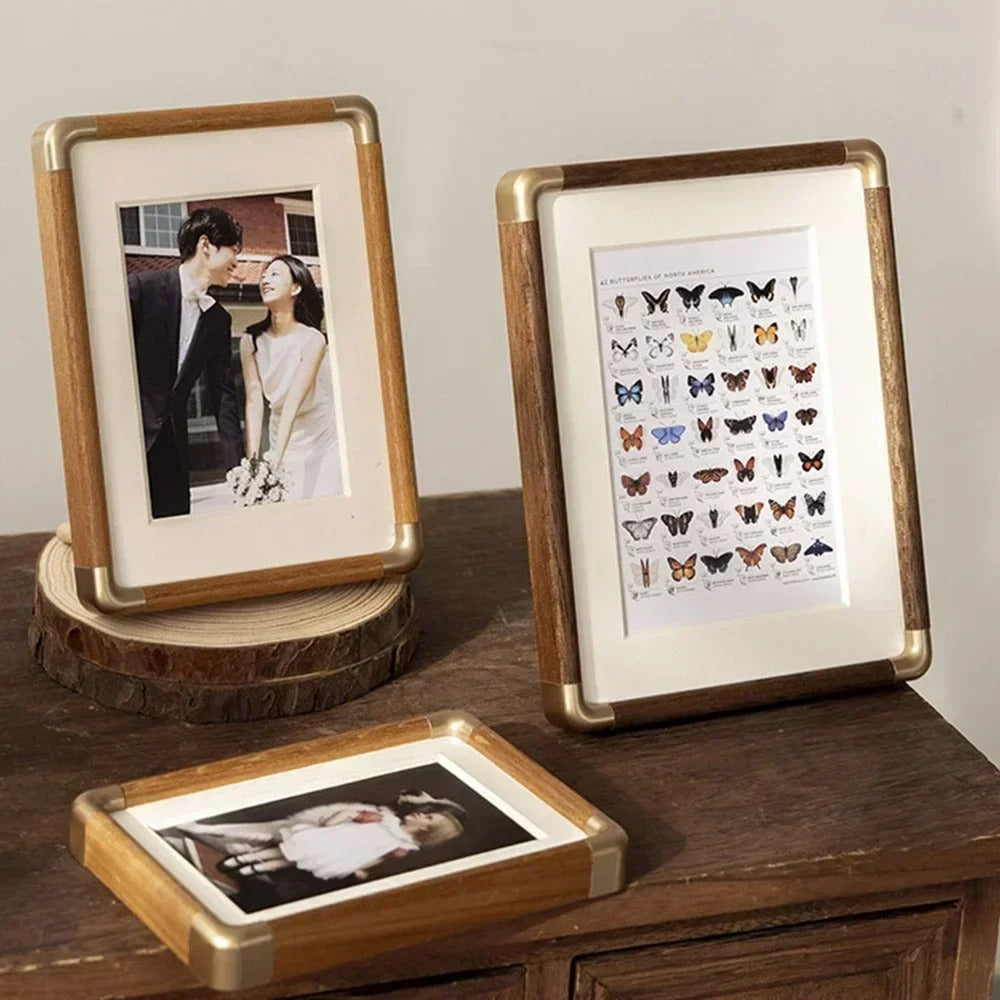 Houten Fotolijst met Metalen Hoekaccenten