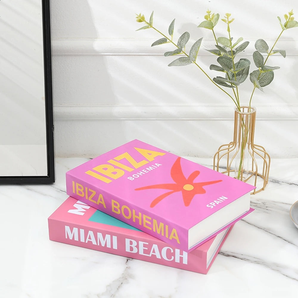 Decoratie Boeken Met Luxe Kaft En Inspirerende Thematische Vormgeving
