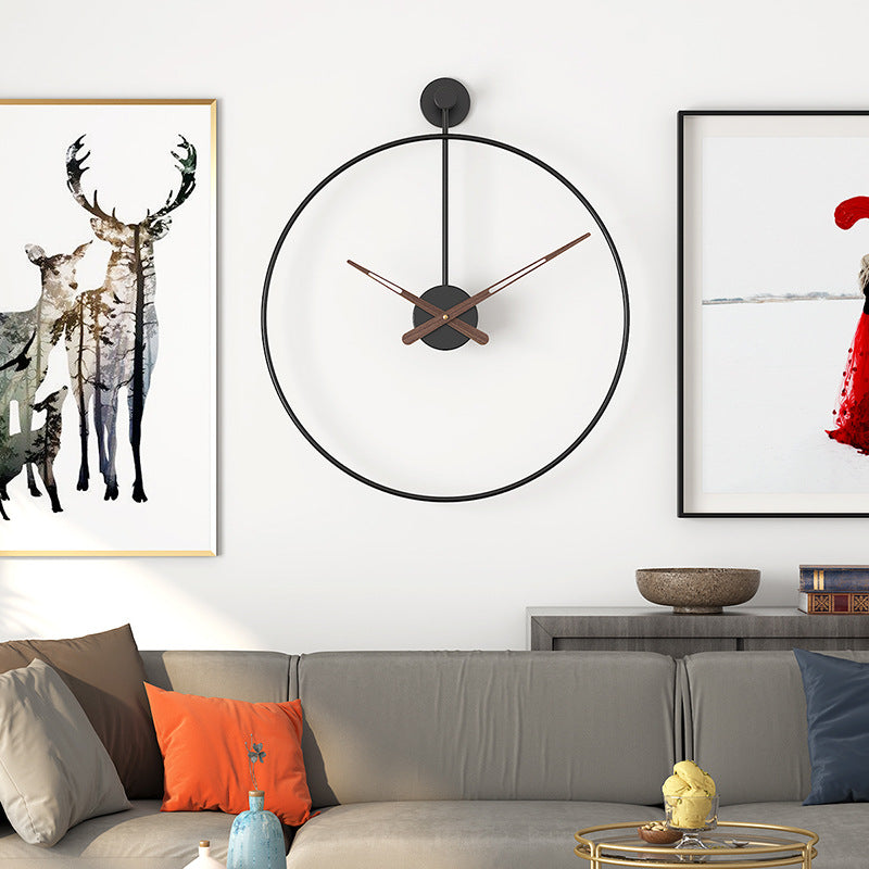 Moderne Wandklok Met Stil Mechanisme En Minimalistische Vormgeving