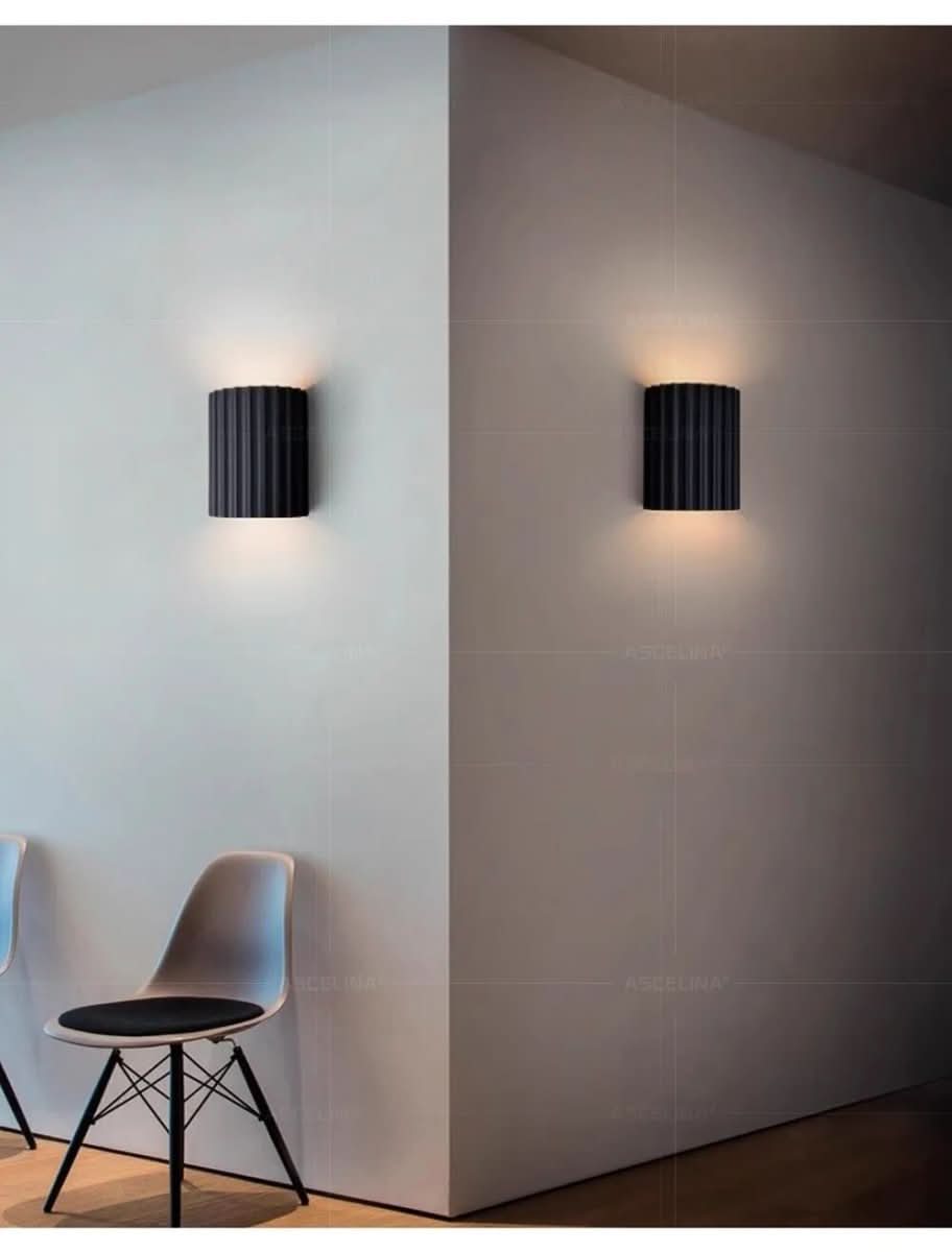 Moderne LED‑Wandlamp van Resin met Zachte Warmwitte Lichtgloed