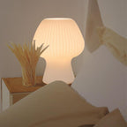 Glazen Tafellamp met Geribbelde Kap en Dimbare Ledverlichting