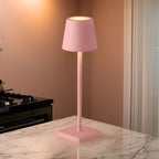Draagbare LED‑Tafellamp met Oplaadbare Constructie voor Flexibele Binnenverlichting