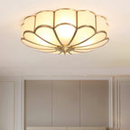 Art Deco Plafondlamp Met Bloemdesign En Matglazen Kap
